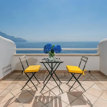 Le Terrazze - Adults Only מלון 4*