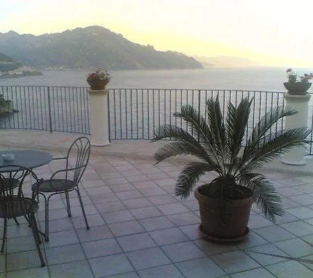 Le Terrazze - Adults Only מלון קונקה דיי מריני