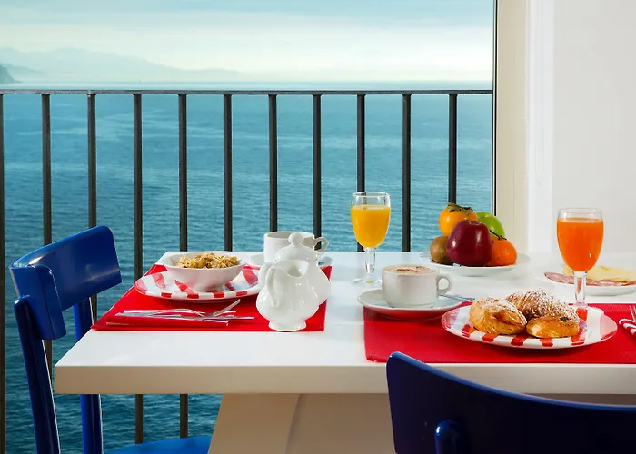Le Terrazze - Adults Only 4* Конка-дей-Марини